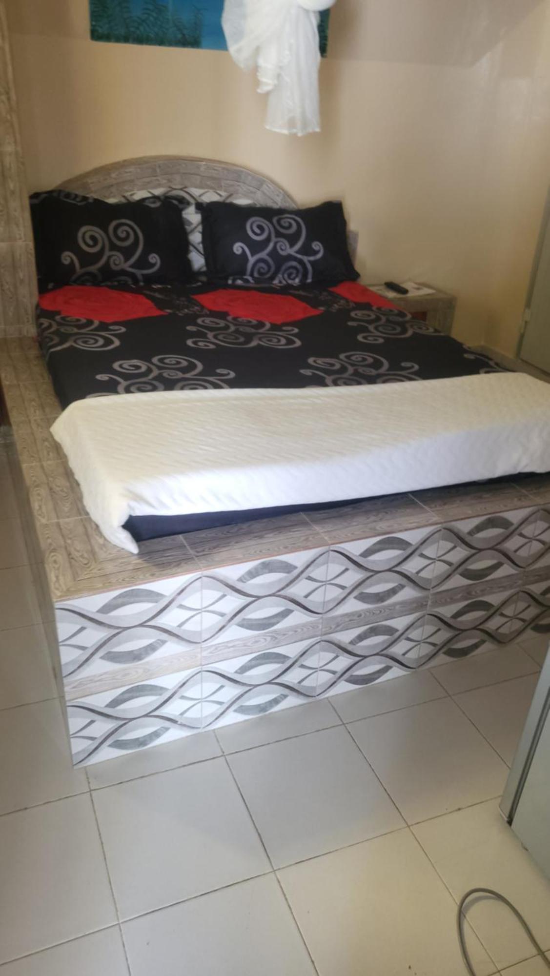 Chez Mimi Hotel Toubab Dialao Kültér fotó